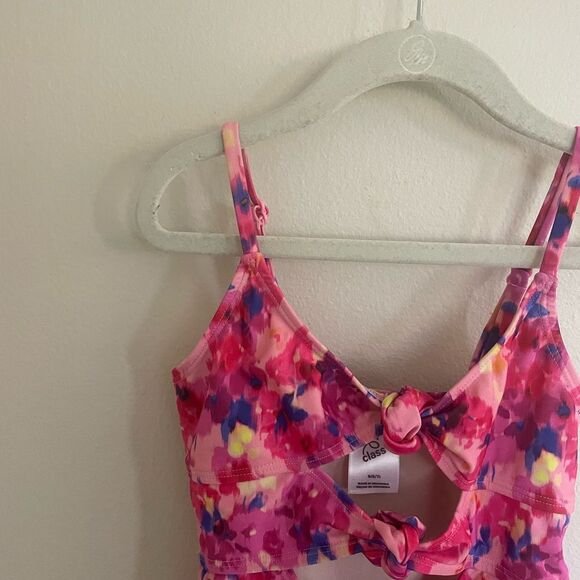 Art Class Girls Cut Out One piece Floral Swimsuit Size Small - Picture 3 of 7